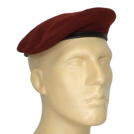 Small, maroon (krapovy) beret - "tear"