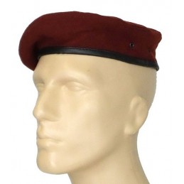 Small, maroon (krapovy) beret - "tear"