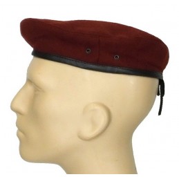 Small, maroon (krapovy) beret - "tear"