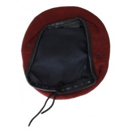 Small, maroon (krapovy) beret - "tear"