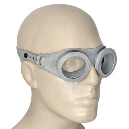 Safety goggles